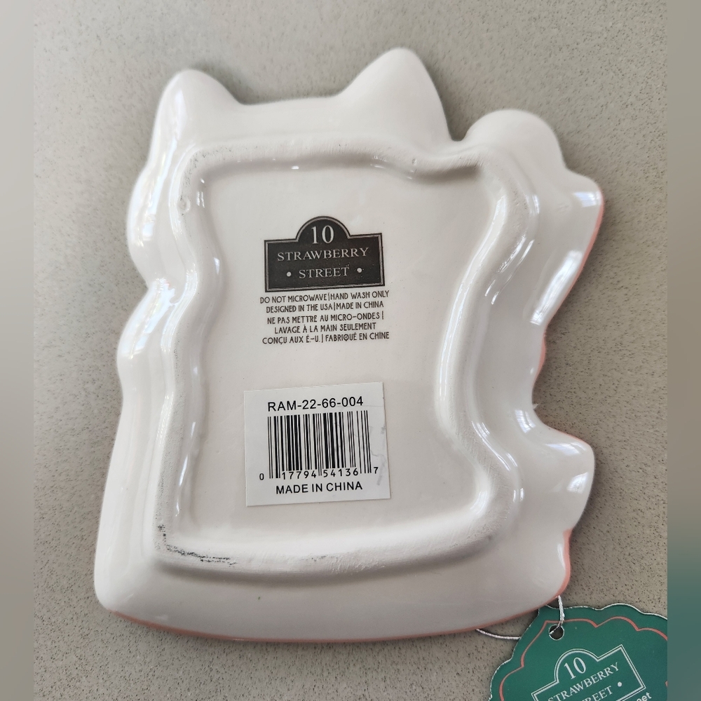 10 Strawberry Street Adorable Cat Spoon Rest **NEW - Picture 2 of 9